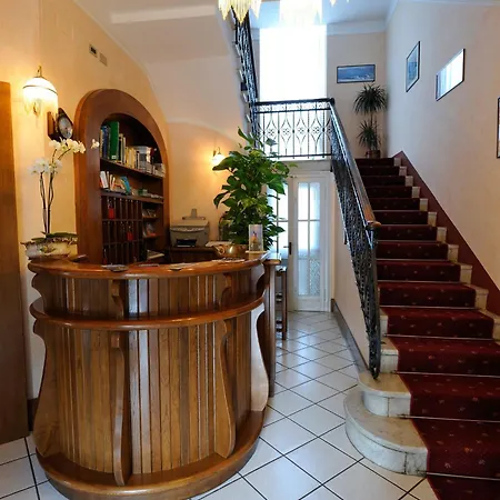 Hotel Mon Toc Stresa