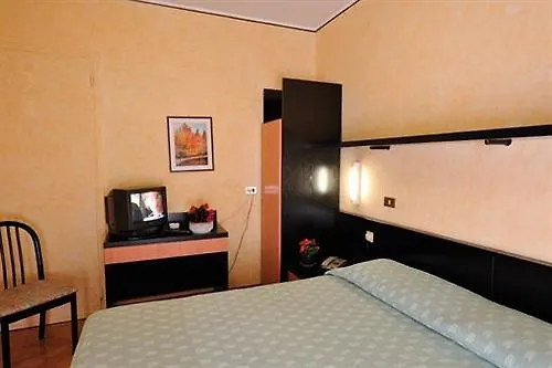 Mon Toc Отель 2*